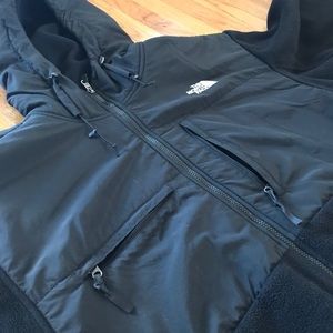Men’s Black North Face Denali w/ Hood XXL